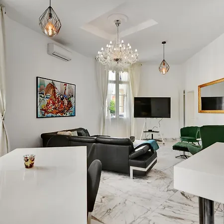 Apartment Le Borniol, Splendid 3 Bedrooms Appt, Center *